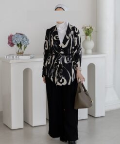 BLACK BLAZER